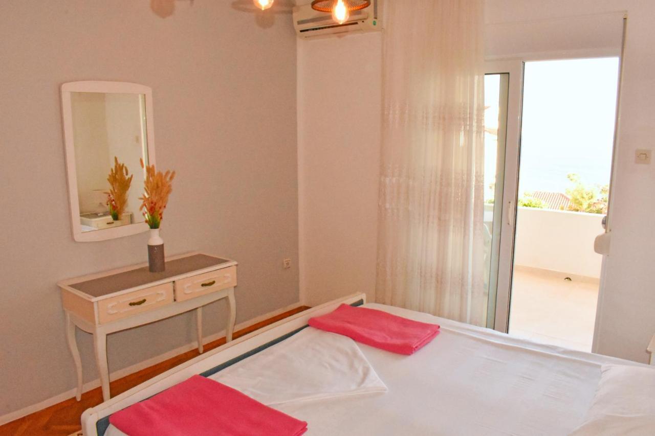 Studio Apartments Jupo Ulcinj Exterior foto